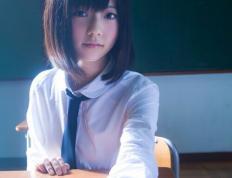 世俱杯奖金-巴萨防线筑起铜墙铁壁，德里赫特一夫当关锁定胜局