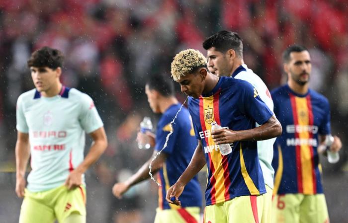 世俱杯直播-关于巴萨主场作战，球迷期待全新表现的信息