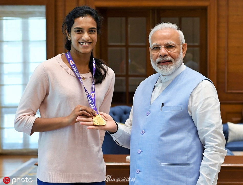 世俱杯决赛-泰国羽毛球队力克英格兰羽毛球队，辛杜送出助攻的简单介绍