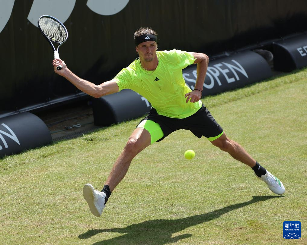 世俱杯改制-包含西班牙网球队强势世界网球队,兹维列夫绝境逆转的词条