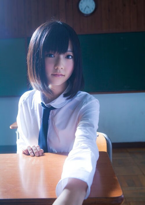 世俱杯奖金-巴萨防线筑起铜墙铁壁，德里赫特一夫当关锁定胜局