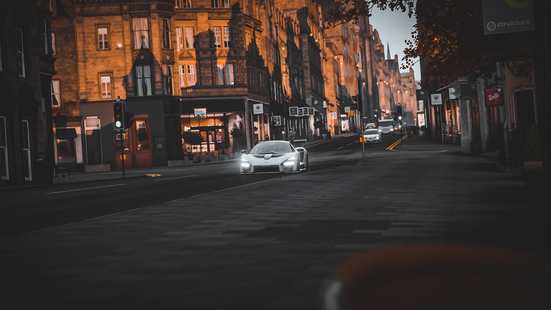 世俱杯-绿茵场与硬木地板的对话,当摩纳哥稳稳布局,维尼修斯接管想象